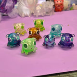 Pug mini gachapon machine plays!